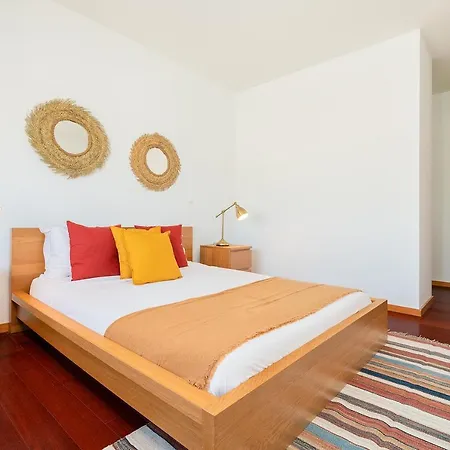 Modern 3 Bedroom Near The Airport Lisboa